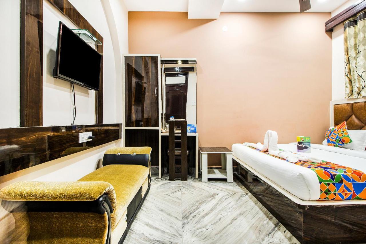 Hotel Fabexpress Sant Golden Temple
