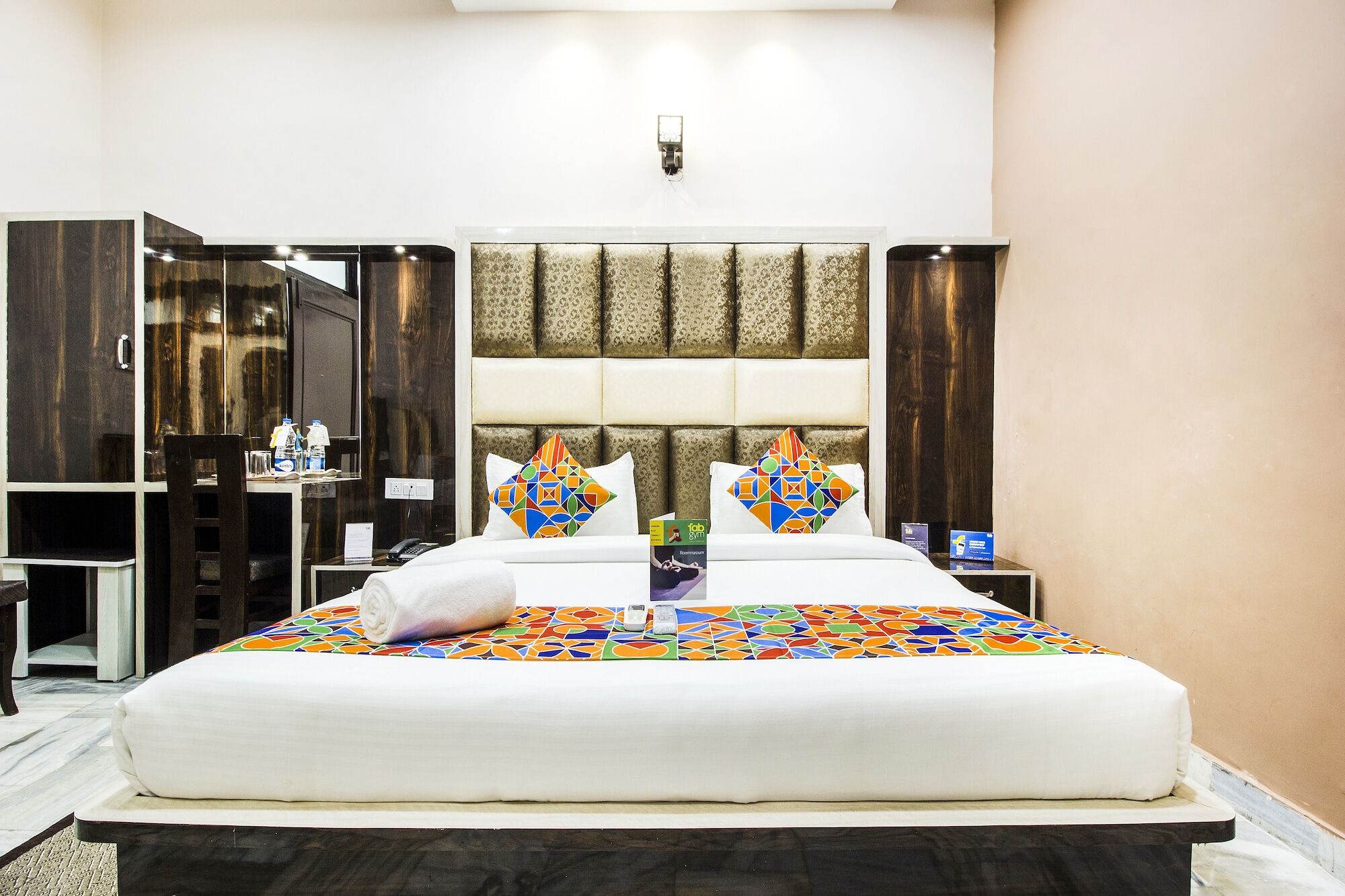 Fabexpress Sant Golden Temple Hotel